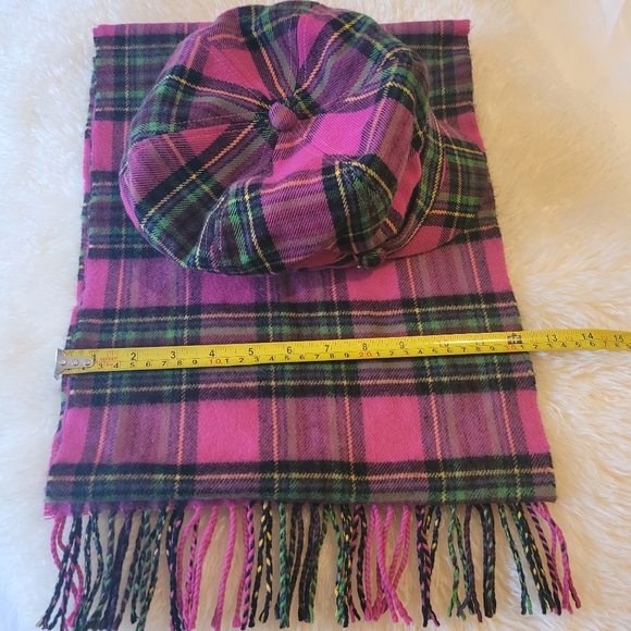 FREE Add on✨️ Set of Vintage plaid scarf Newsboy hat - Picture 2 of 3